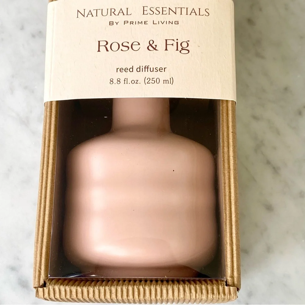Natural Essentials Floral Rose & Fig Reed Diffuser - Picture 3 of 5